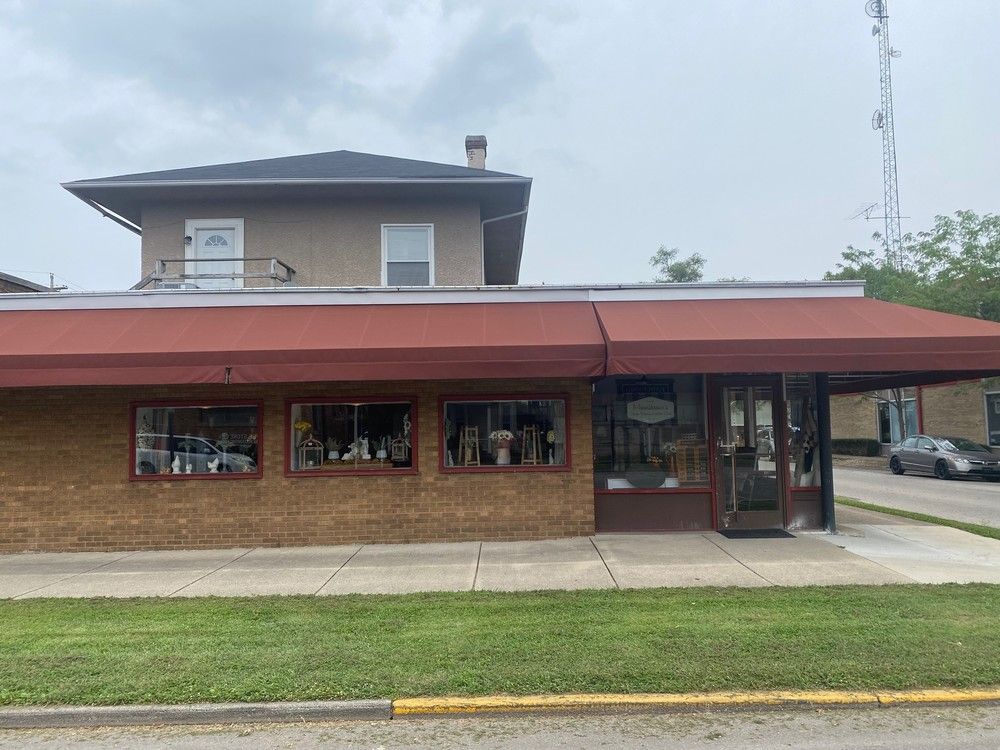 Washington Street Retail Space: 901 Washington St, Columbus, IN 47201